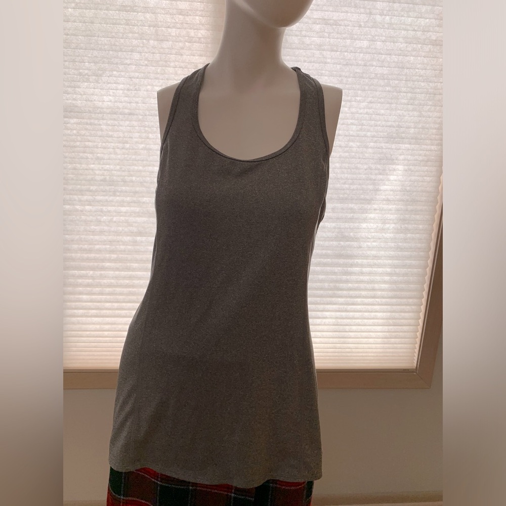 Champion Womenโs racerback Grey Workout Exercise Top Size M Good Condition